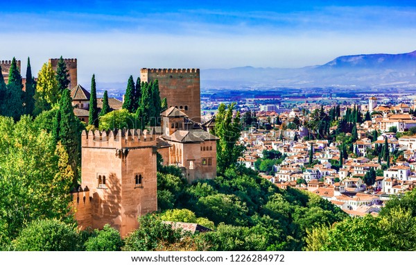 Granada, Andalusia, Spagna Europa - Vista panoramica dell'Alhambra